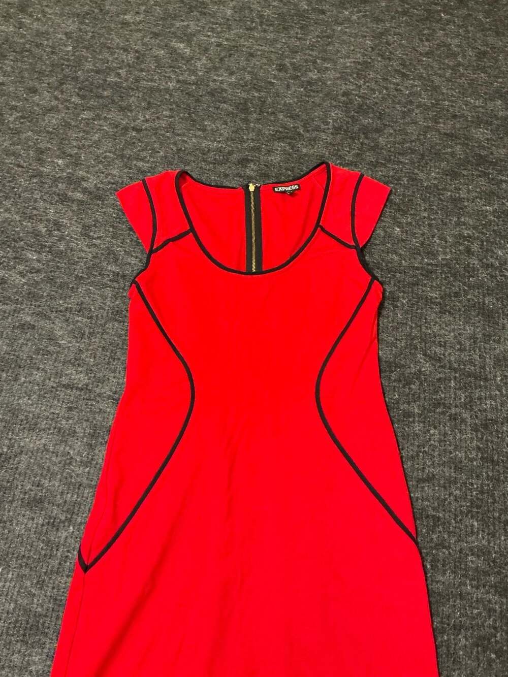 Express Cap Sleeve Sheath Mini Dress Womens Size 10 Red with Black Piping